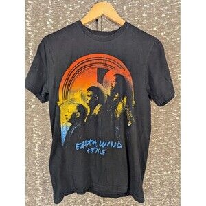 Earth Wind &‎ Fire 2022 Tour T-Shirt Graphic Print Women's Small